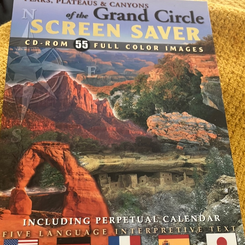 Grand Circle Screen Saver CD-ROM
